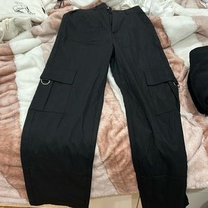PLT SHAPE black cargo pants with pocket details NWT size 6